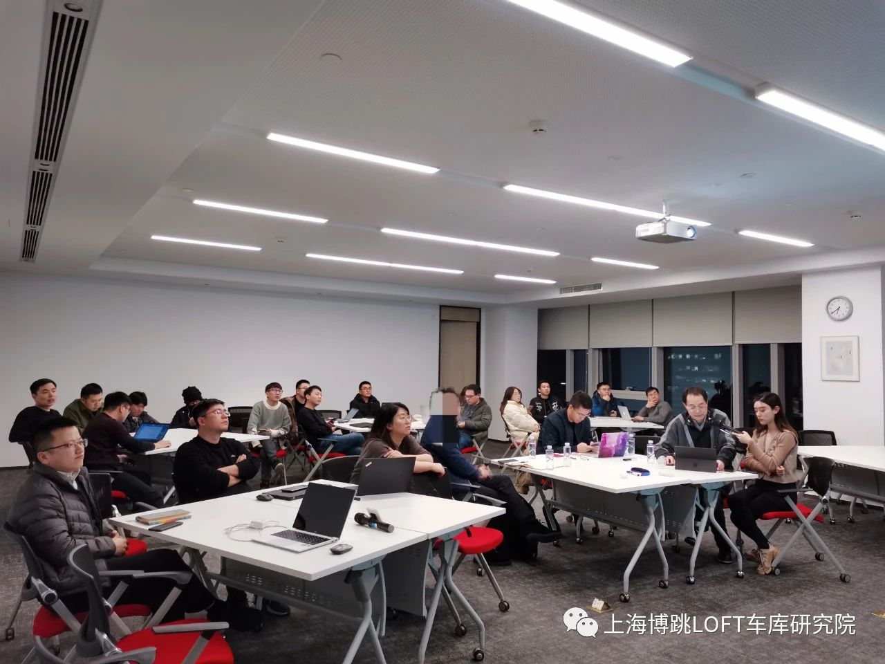 日喀则杭州LOFT车库专题会